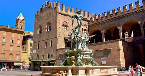 Free Walking Tour Bologna